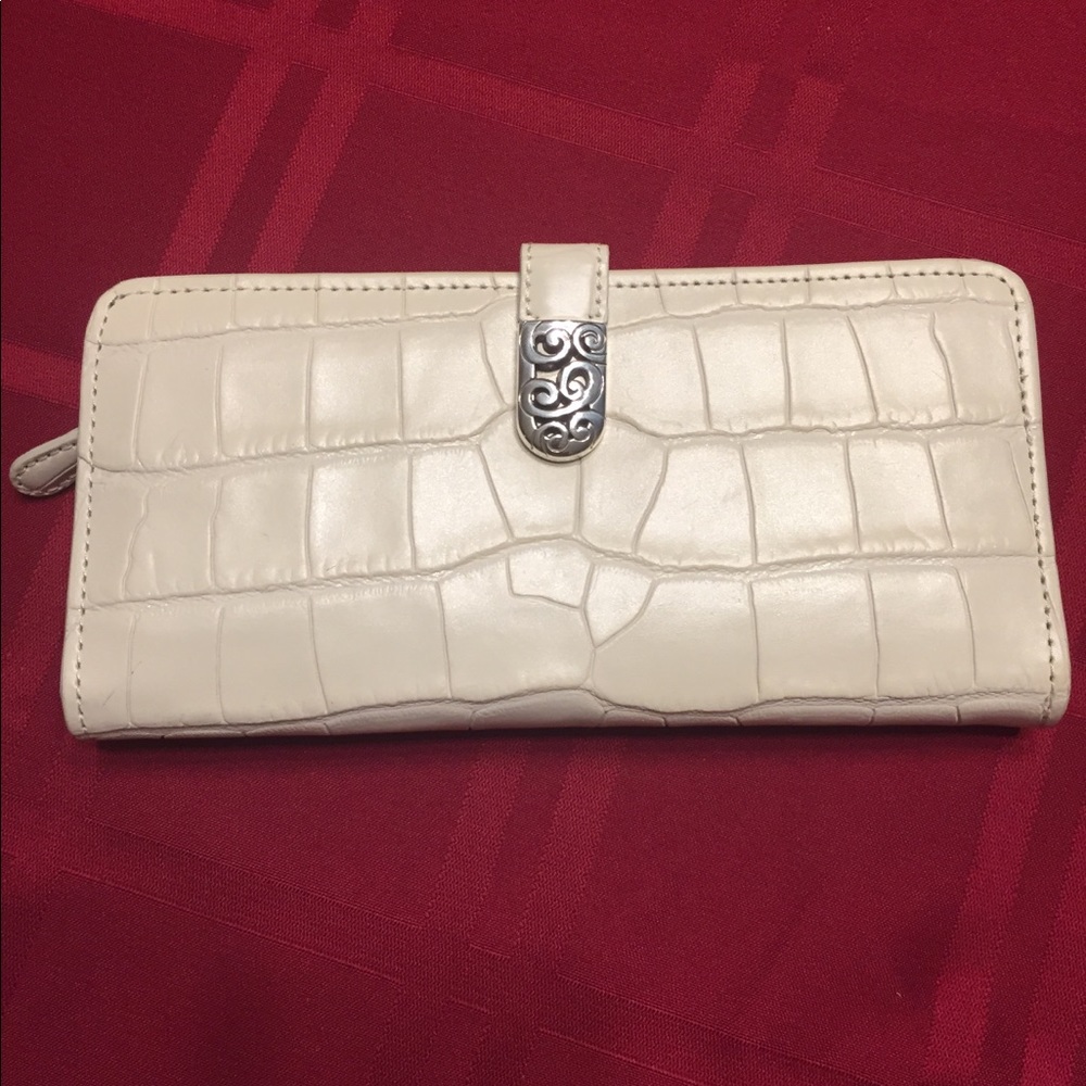 Brighton wallet.  Ivory.